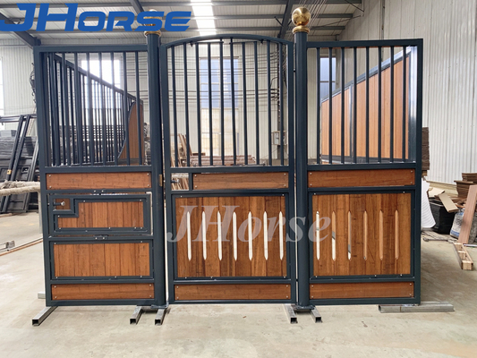 Saupoudrez la boîte en acier noire de revêtement d'écuries de cheval adaptée aux besoins du client faite
