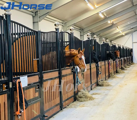 4ft * 6ft Boîte d'écurie de cheval d'accouplement en caoutchouc à bord droit à emboîtement