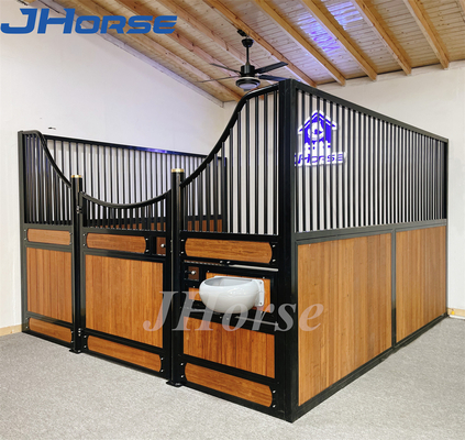 Acier Q235 mobile de cheval de panneaux stables simples argentés portatifs de stalle