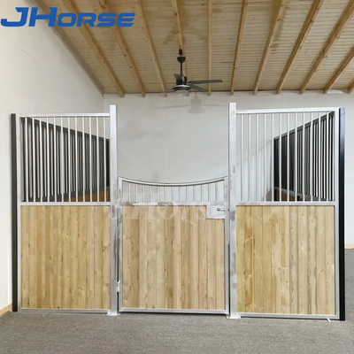 Taille faite sur commande de fenêtre de porte coulissante de pin économique de Mesh Horse Stall Fronts Infilled