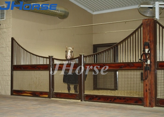 La stalle portative de cheval lambrisse l'agriculture permanente modulaire extérieure
