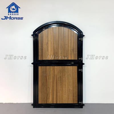 Des portes de grange en bois robustes et peu coûteuses