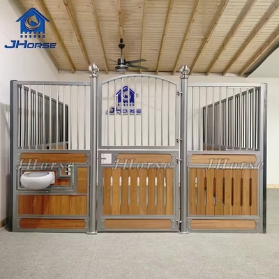Panneaux stables de cheval en acier personnalisables avec bambou / bois de pin ou plastique