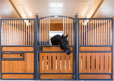 La sécurité a galvanisé les panneaux stables de yard de cheval/les panneaux stalle de cheval à tous les égards avec le conseil en bambou