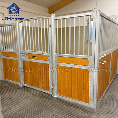 Épaisseur de cadre personnalisée Panneaux de cabine de cheval avec stable de cheval chaud