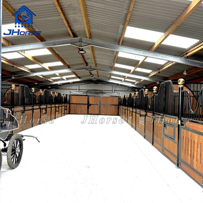 Panneaux de cabine pour chevaux de bétail avec 32x1,6 mm de tuyau rond Taille de porte personnalisée
