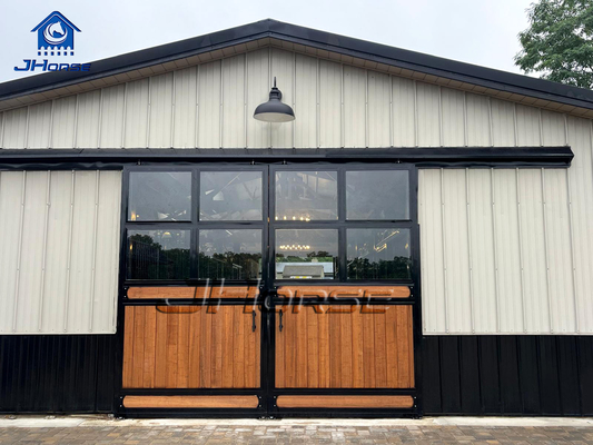 Portes de grange pour chevaux solides et luxueuses, cloisons, fenêtres, porte coulissante double