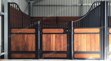 Stalles préfabriquées démontables de cheval