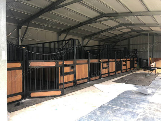 Saupoudrez la grange de cheval de luxe de conducteur résistant enduit de pivot